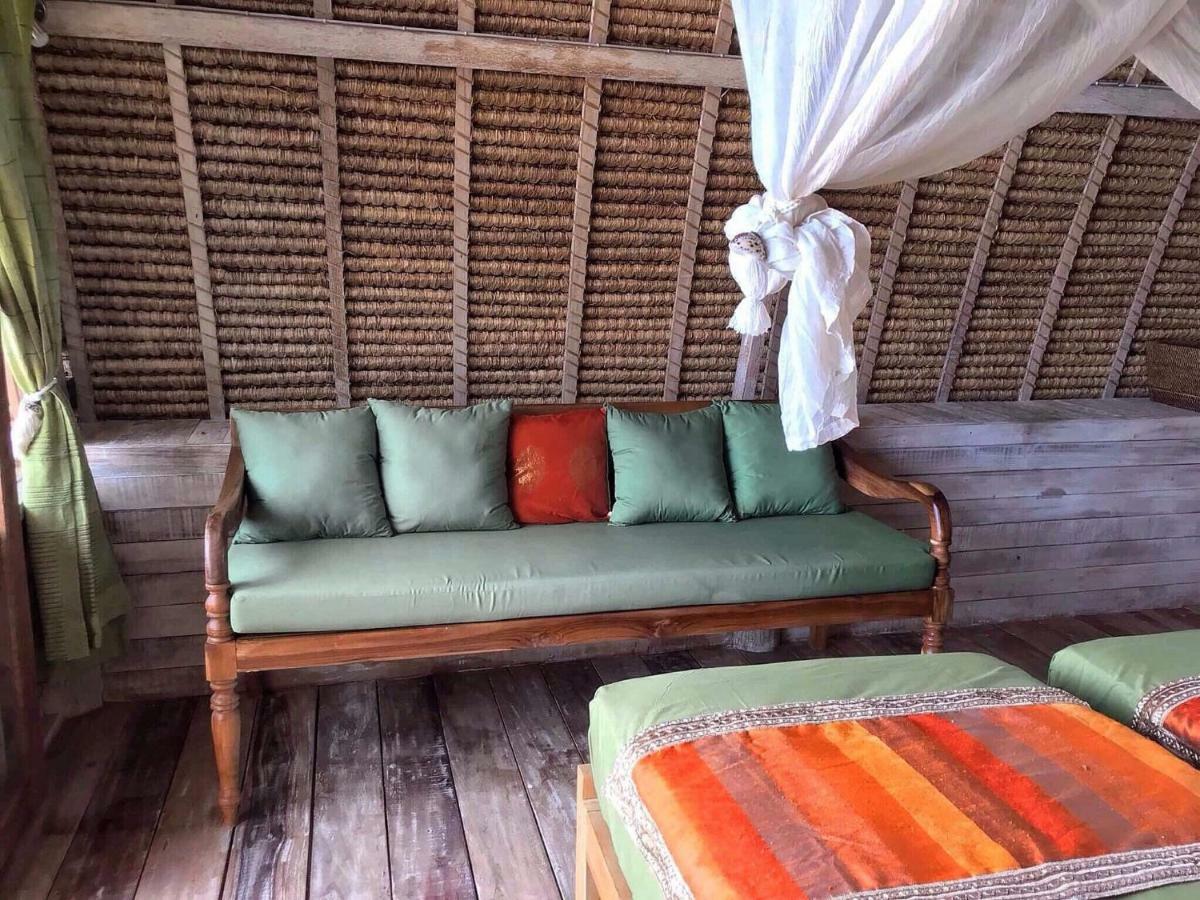 Alam Karang Hotel Gili Gede Exterior foto